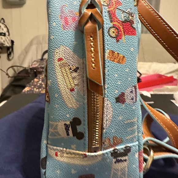Jarrod Maruyama Disney Park backpack - Picture 3 of 4